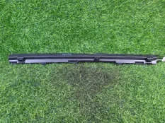 Уплотнитель капота Ford Focus 3