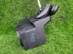 Корпус воздушного фильтра Ford Focus 3