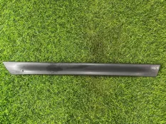 Молдинг двери Audi A6