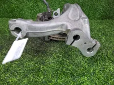 Кулак поворотный Audi A4