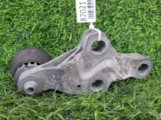 Кронштейн двигателя Audi A8