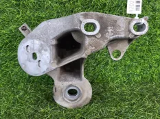 Кронштейн двигателя Audi A6