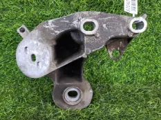 Кронштейн двигателя Audi A6