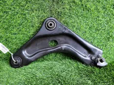 Рычаг подвески Peugeot 207