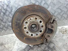 Кулак поворотный Volkswagen Golf