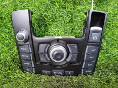 Панель управления магнитолой Audi A6