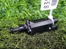 Датчик стоп сигнала Volkswagen Golf