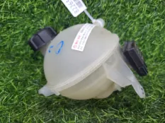 Бачок расширительный Peugeot 307