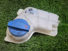 Расширительный бачок Audi A4