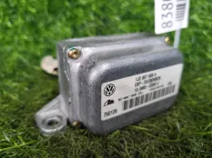 Датчик ускорения Volkswagen Golf