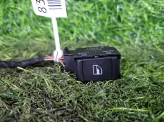 Кнопка стеклоподъемника Volkswagen Golf