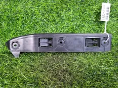 Направляющая переднего бампера Volkswagen Golf