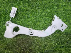 Кронштейн крепления бампера Ford Focus 3