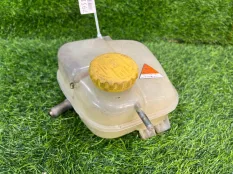 Расширительный бачок Opel Astra