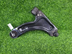 Рычаг подвески Opel Corsa
