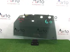 Стекло двери Audi A4
