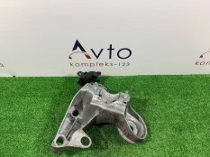 Кронштейн двигателя Audi A4