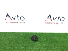 Кронштейн радиатора Audi A3