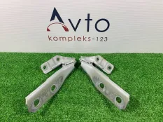 Петля капота Audi A3