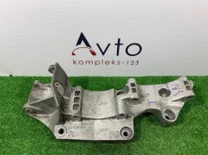 Кронштейн генератора Audi TT