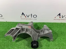 Кронштейн генератора Volkswagen Touareg