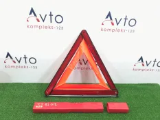 Знак аварийной остановки Audi TT