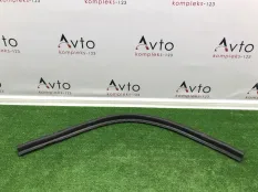 Уплотнитель капота Audi A4