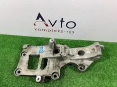 Кронштейн генератора Audi TT