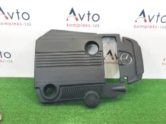 Декоративная крышка двигателя Mercedes-Benz C-Class