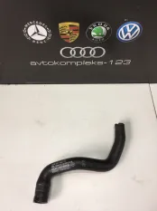 Патрубок системы охлаждения Mercedes-Benz B-Class