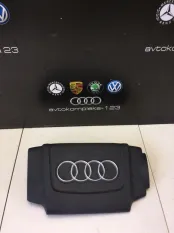 Декоративная крышка двигателя Audi A4