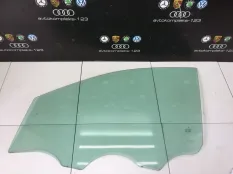 Стекло двери Mercedes-Benz B-Class