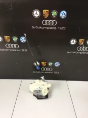 Замок двери Volkswagen Tiguan
