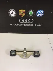 Ответная часть замка багажника Audi Q3