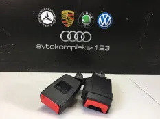 Замок ремня безопасности Audi Q3