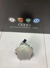 Насос вакуумный Mercedes-Benz B-Class