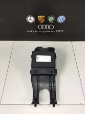 Блок стабилизации напряжения Audi Q3