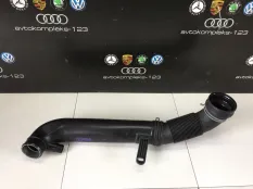 Патрубок интеркулера Audi Q3