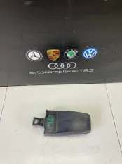 Ограничитель двери Volkswagen Tiguan