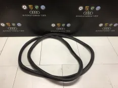 Уплотнение багажника Mercedes-Benz A-Class