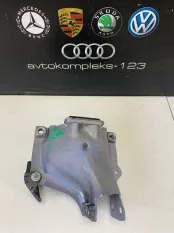 Кронштейн опоры двигателя Audi A5