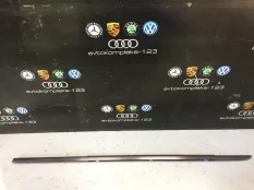 Молдинг стекла Mercedes-Benz E-Class