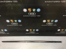 Молдинг стекла Mercedes-Benz E-Class