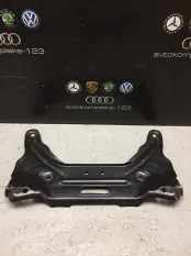 Кронштейн рулевой рейки Mercedes-Benz E-Class