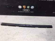 Уплотнительная резинка Volkswagen Touareg