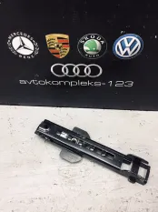 Механизм регулировки ремня безопасности Volkswagen Touareg