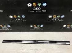 Молдинг двери Mercedes-Benz C-Class