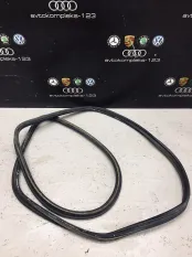 Уплотнение багажника Mercedes-Benz C-Class