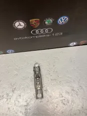 Крепление ремня безопасности Mercedes-Benz R-Class