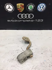 Кронштейн глушителя Mercedes-Benz SLK-Class